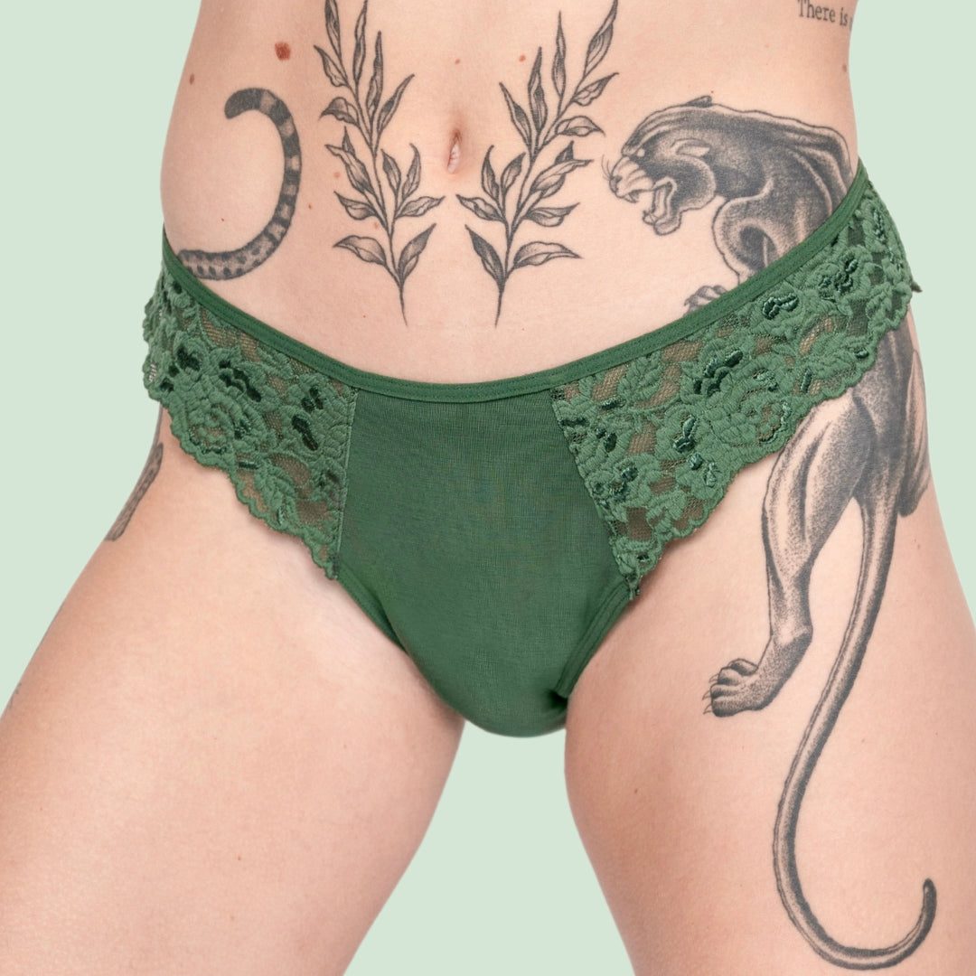 Culotte menstruelle – Slip vert avec dentelle (fort flux)