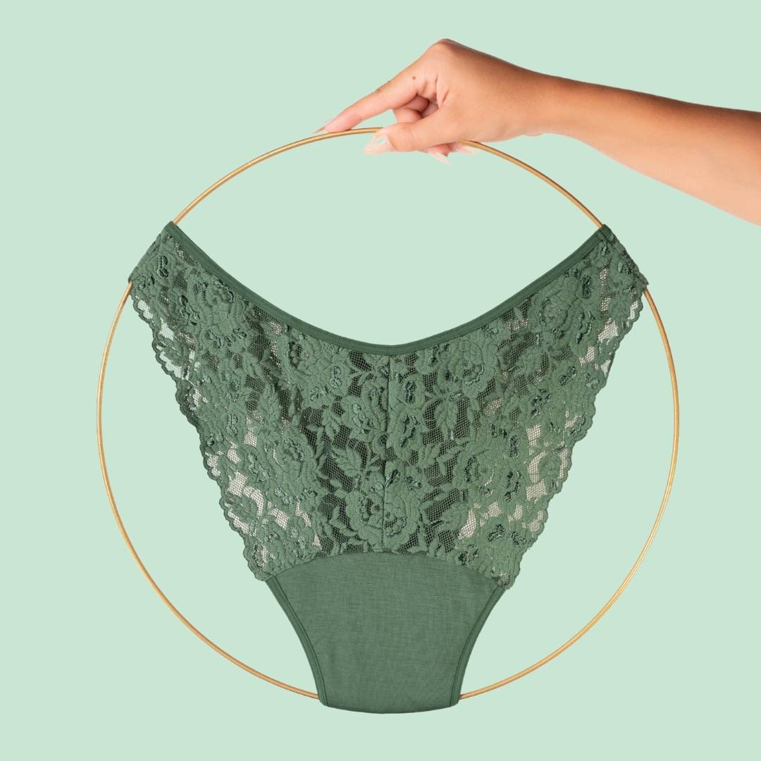 Culotte menstruelle – Slip vert avec dentelle (fort flux)